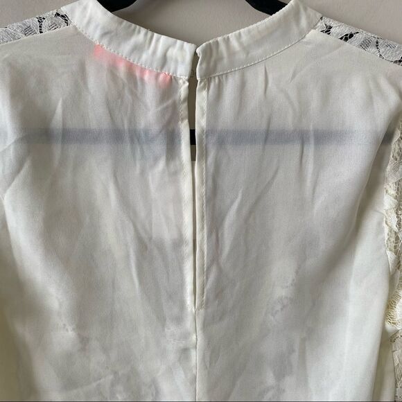 Lulumari-Lace Deep V Long Sleeve Cream Bodysuit - Picture 10 of 14